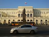 foto Urząd Miasta i pomnik Juliusza Słowackiego, Plac Bankowy